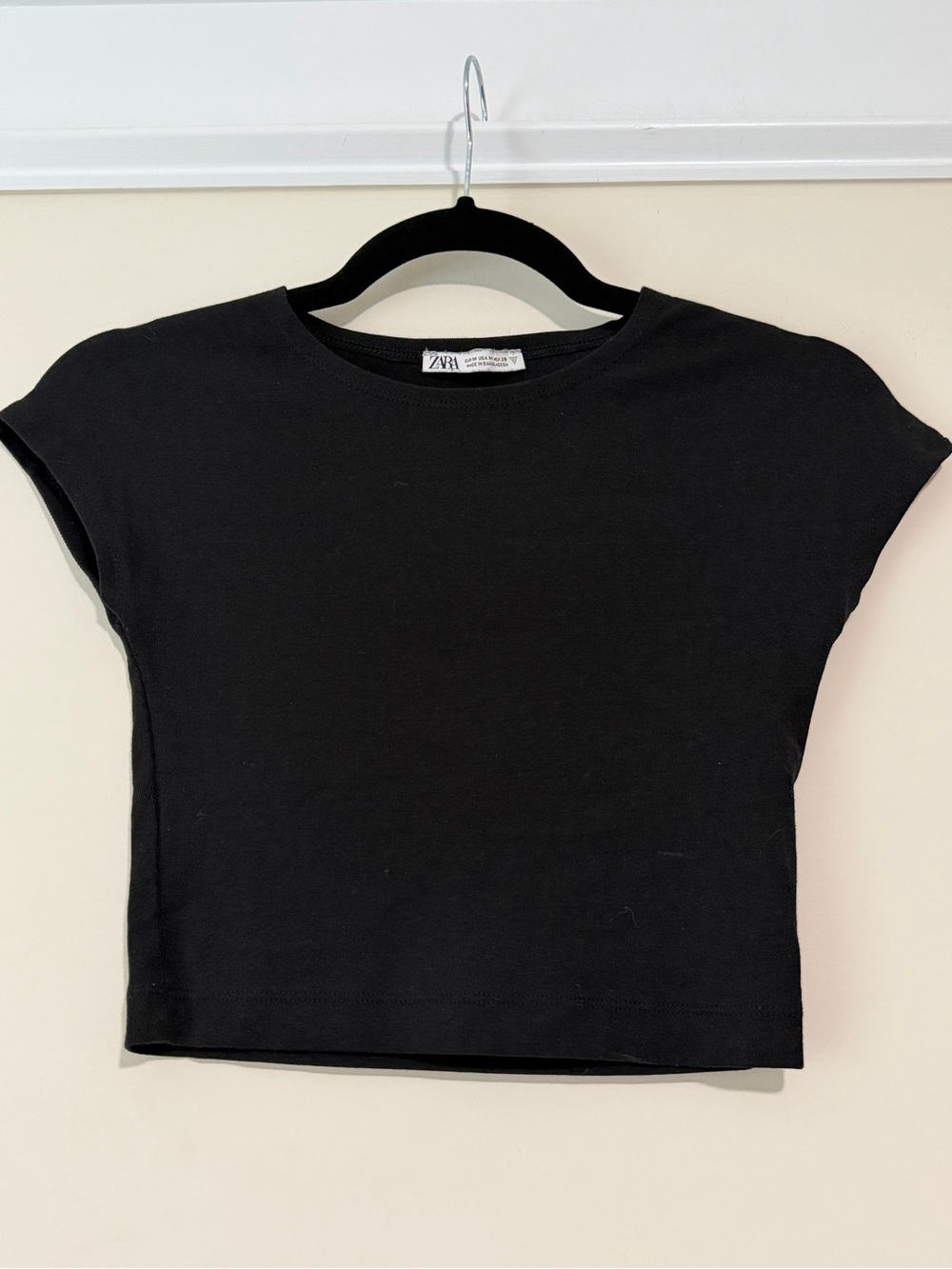 Zara Black Cropped Cap-Sleeve Tee - Picture 3 of 4